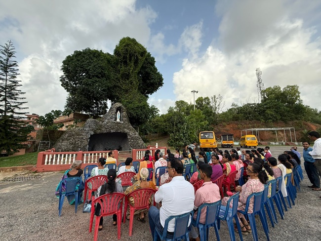 ICYM and YCS Moodubelle Organize Final Day Rosary of May Month with Parishioners